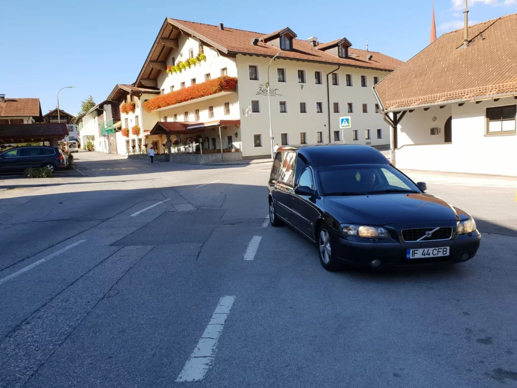 1638994a afc5 45ee bc67 af6ef196025e.jpg.bv resized desktop.jpg.bv